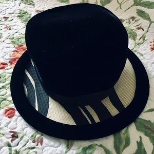 Casper-Davis Vintage Velvet Hat